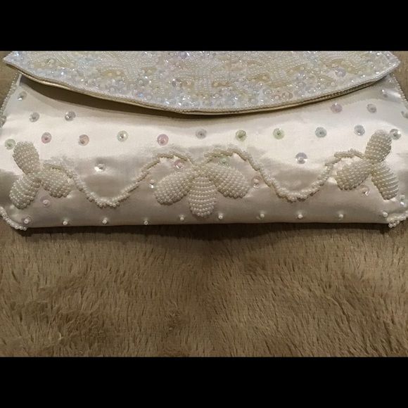 NWOT Elegant Beaded Clutch Purse - Picture 6 of 8